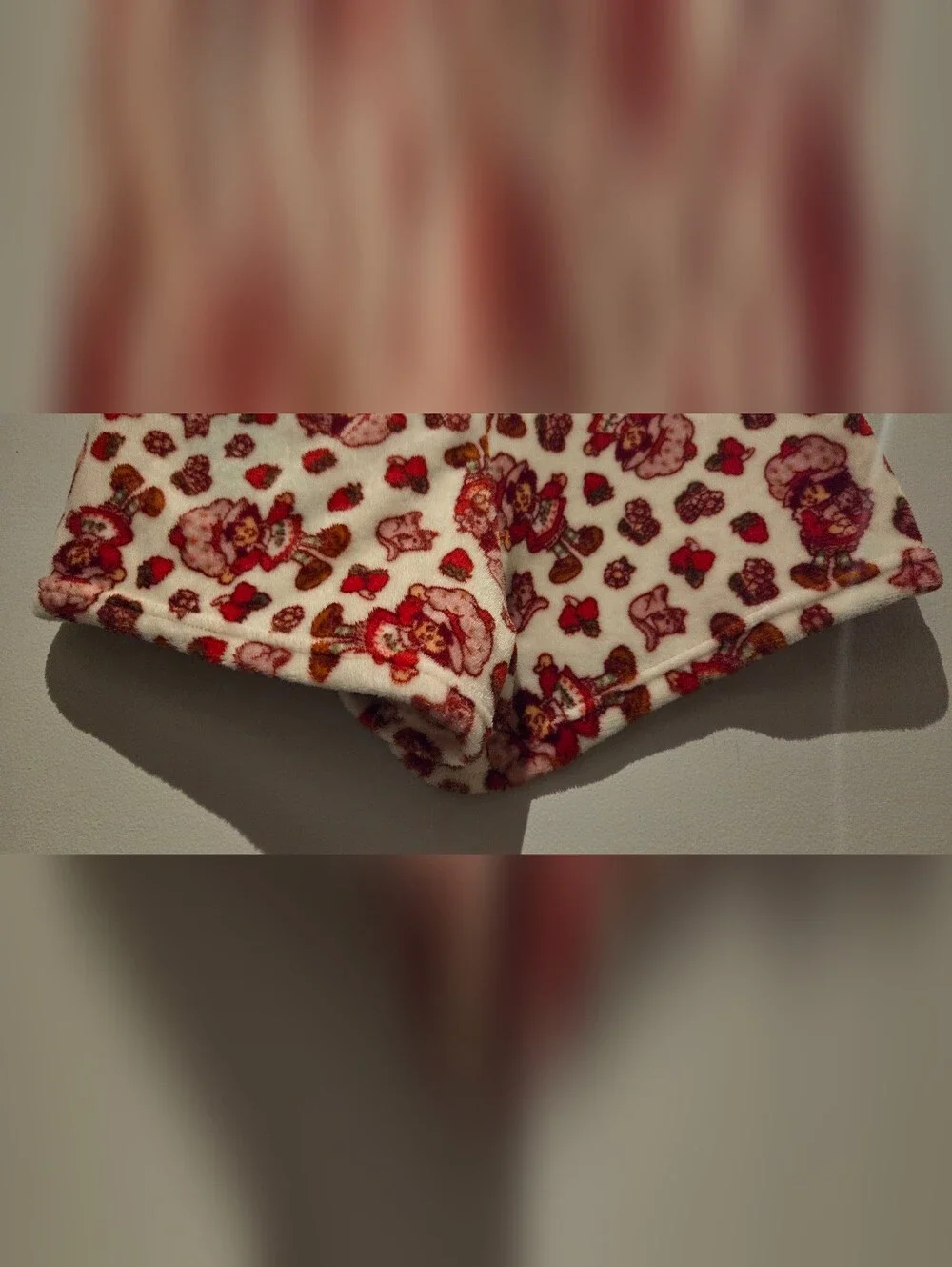 ​Strawberry Shortcake Plush Fleece Pajama Shorts White Red Women's Size 2XL EUC